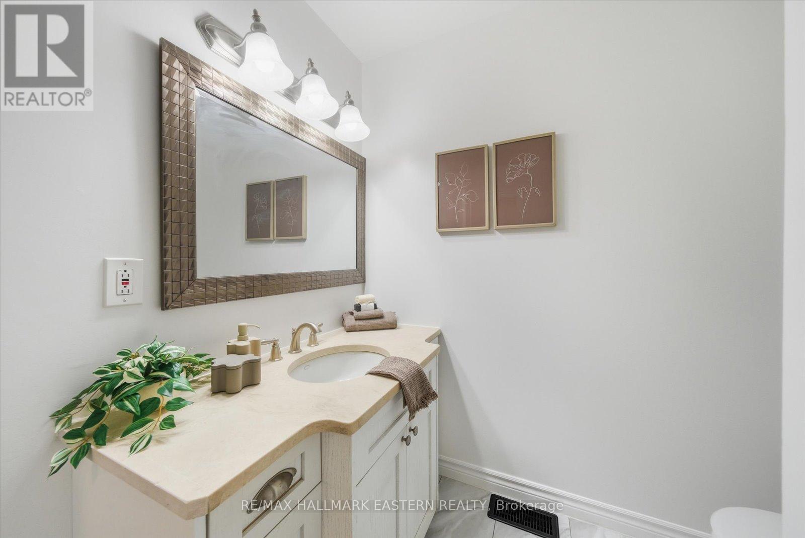 19-A & 19-1 Beechwood Drive, Peterborough, Ontario  K9J 1M2 - Photo 18 - X12459630
