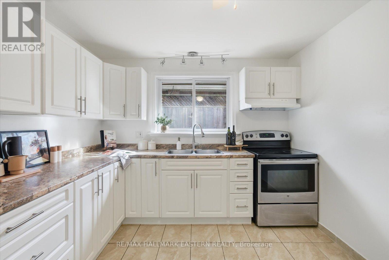 19-A & 19-1 Beechwood Drive, Peterborough, Ontario  K9J 1M2 - Photo 9 - X12459630