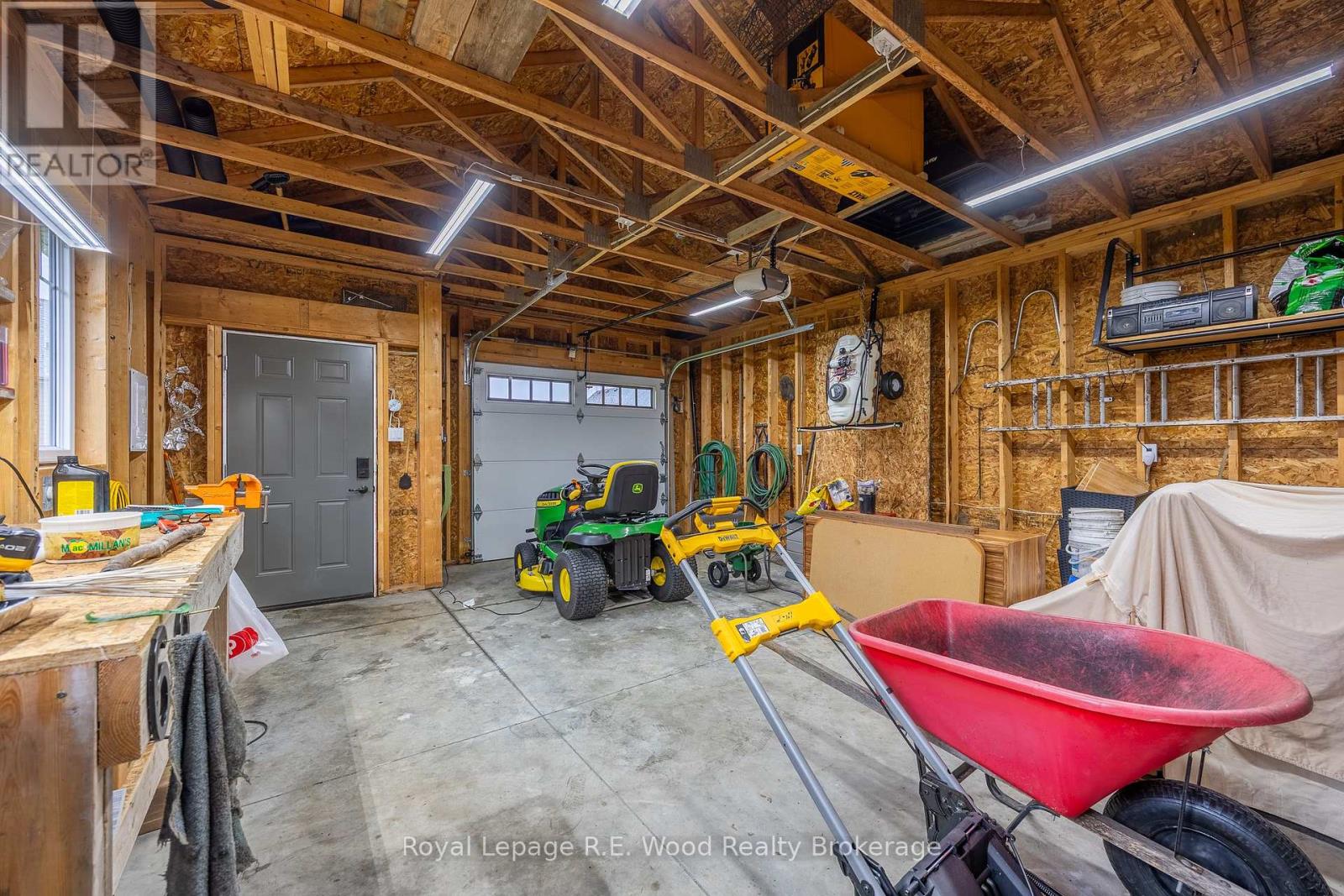 26 Millcreek Court, Norfolk, Ontario  N0J 1E0 - Photo 44 - X12459600