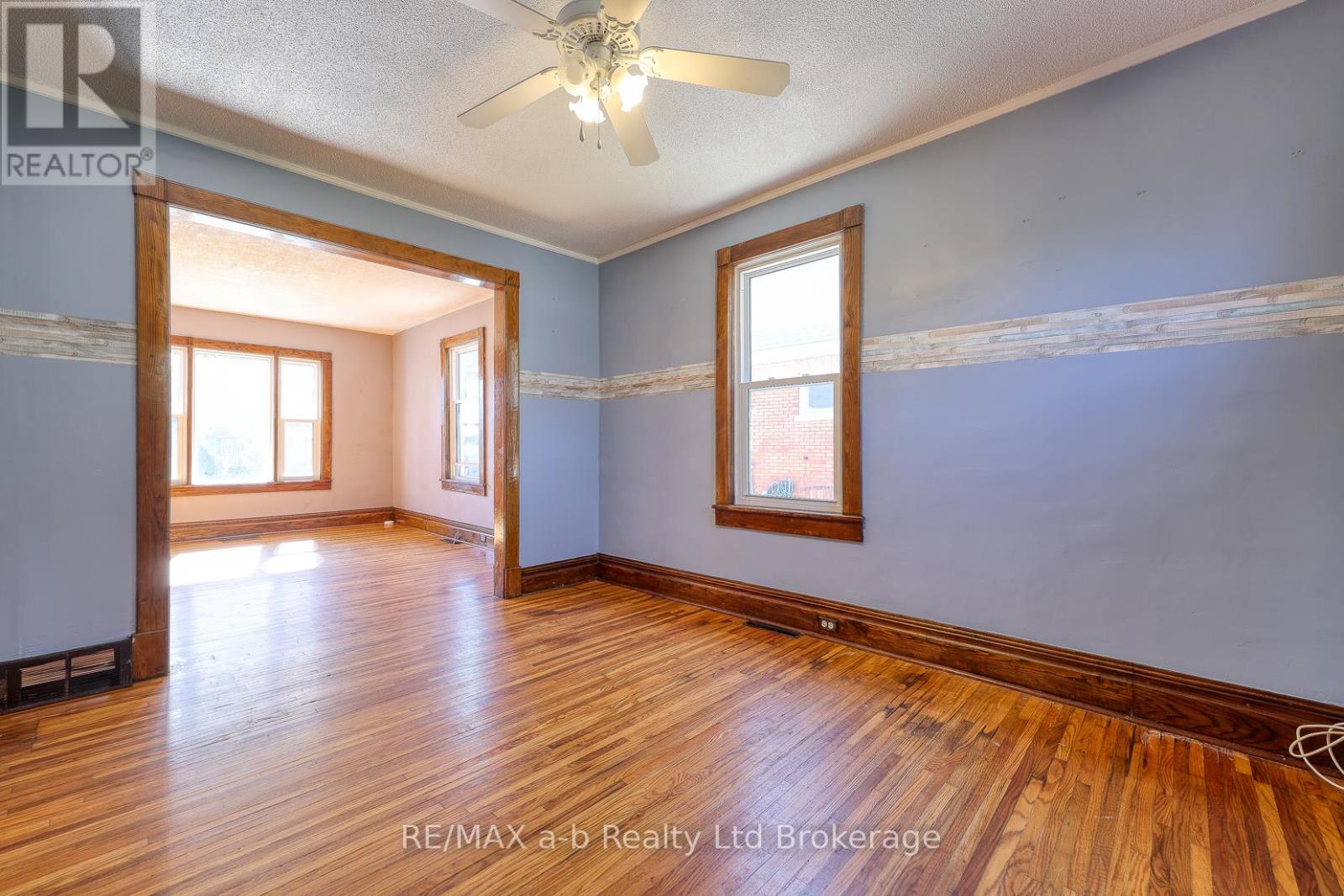 56 London Street W, Tillsonburg, Ontario  N4G 2L5 - Photo 18 - X12459601