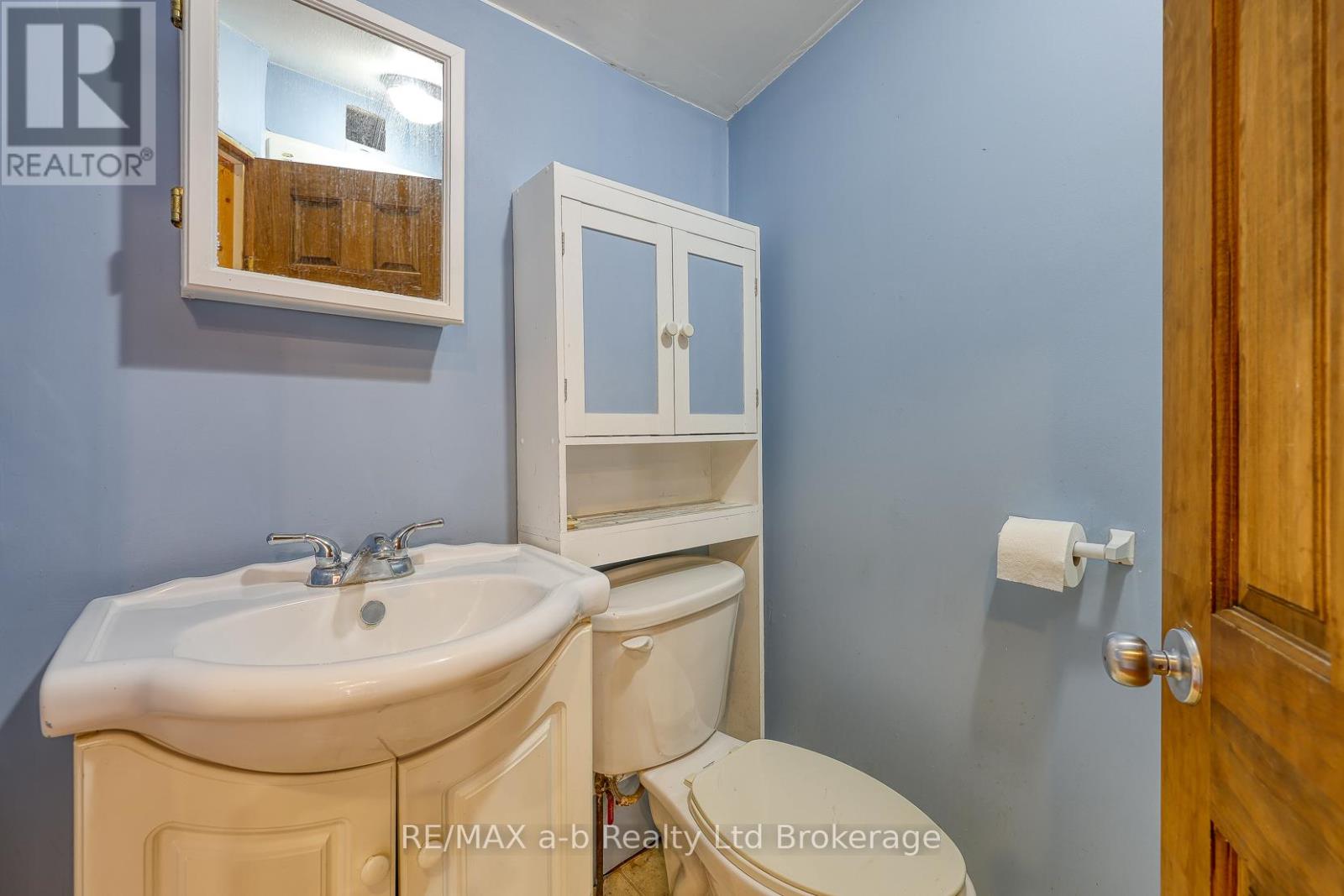 56 London Street W, Tillsonburg, Ontario  N4G 2L5 - Photo 24 - X12459601