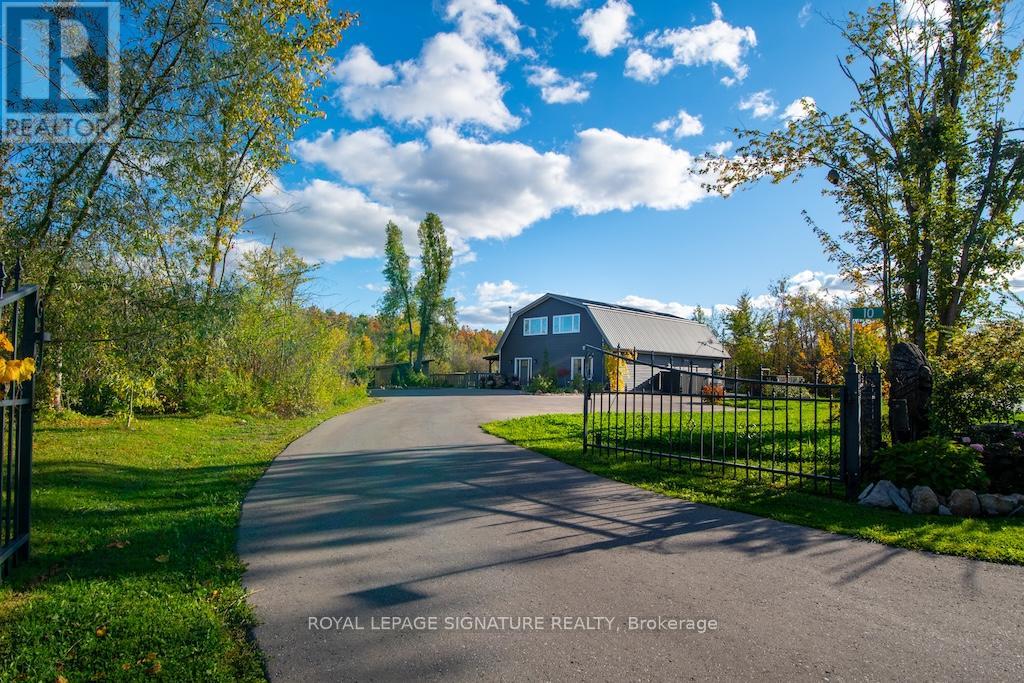 10 Reid's Road, Kawartha Lakes, Ontario  K0M 1L0 - Photo 2 - X12459572