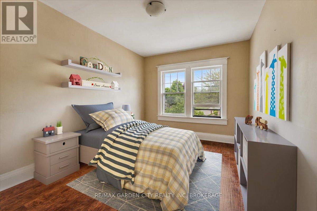 4372 Seneca Street, Niagara Falls, Ontario  L2E 1G6 - Photo 21 - X12459586