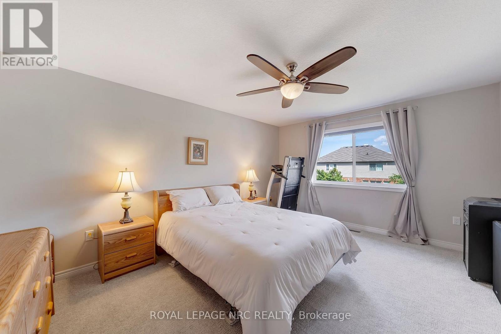 4471 Garden Gate Terrace, Lincoln, Ontario  L3J 1M1 - Photo 25 - X12459619