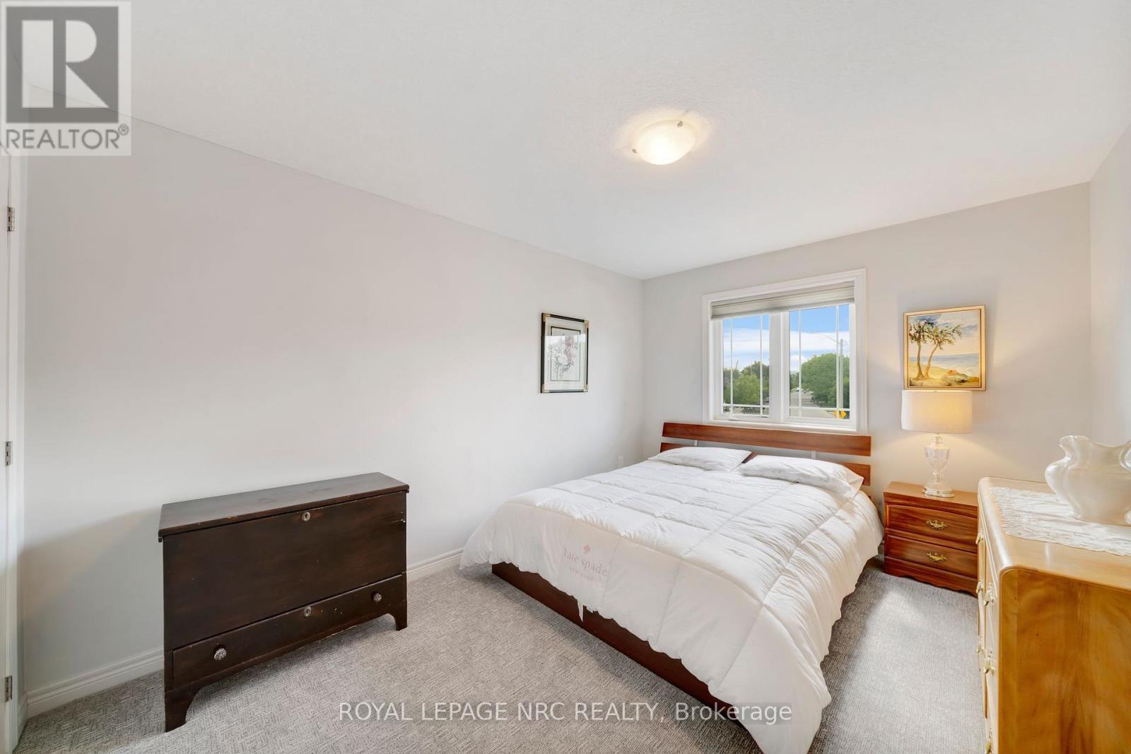 4471 Garden Gate Terrace, Lincoln, Ontario  L3J 1M1 - Photo 32 - X12459619