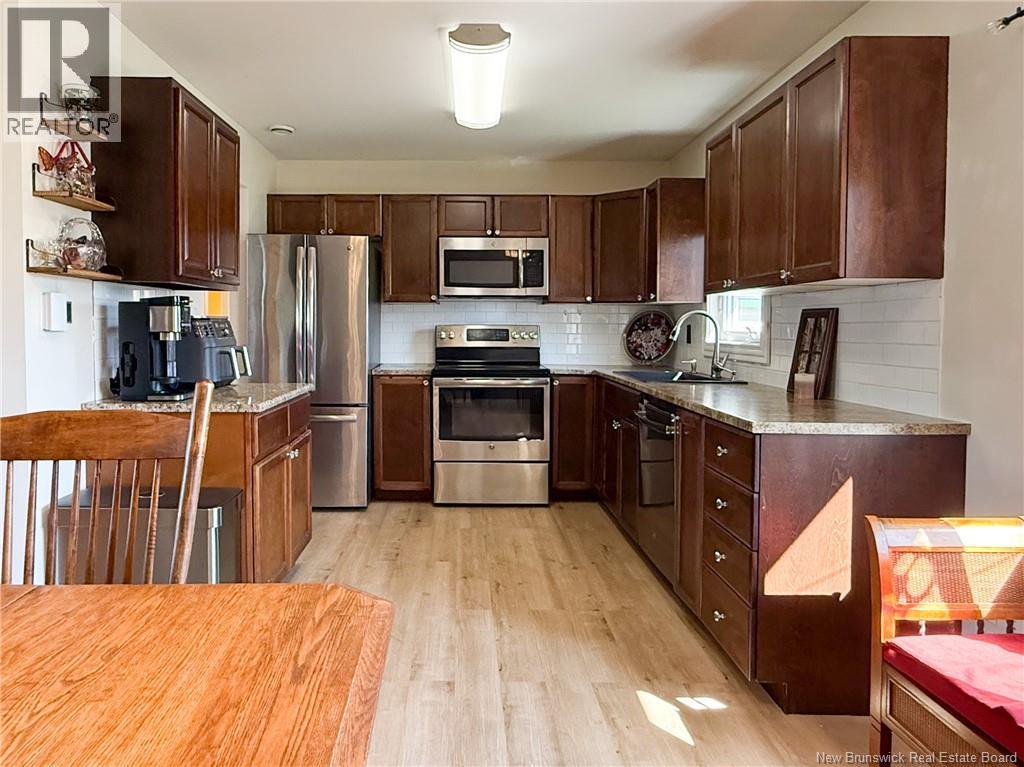 158 Barrieau, Moncton, New Brunswick  E1G 1J8 - Photo 25 - NB128415