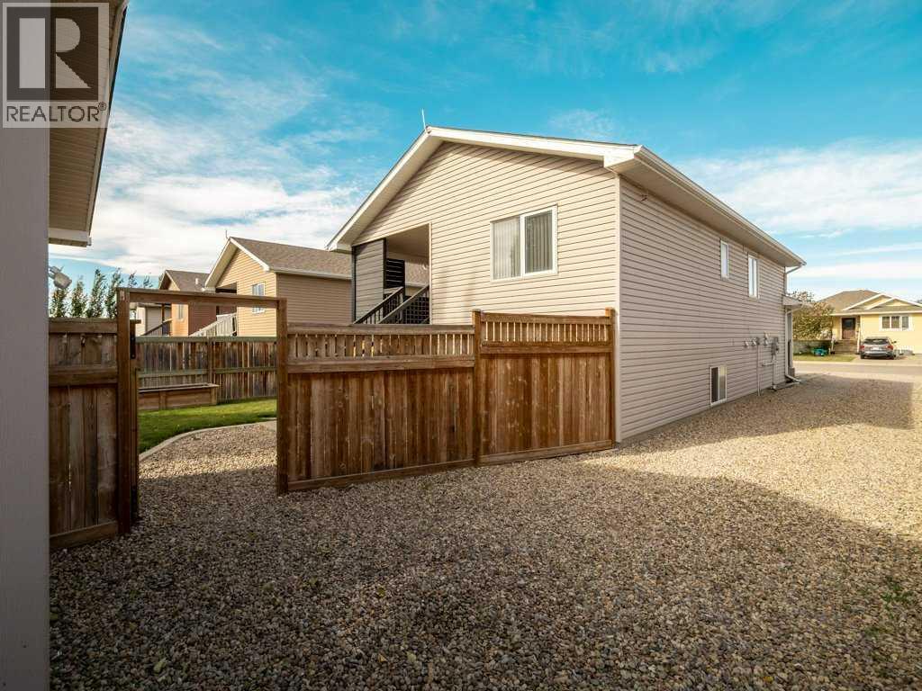 414 10a Street, Nobleford, Alberta  T0L 1S0 - Photo 25 - A2261590