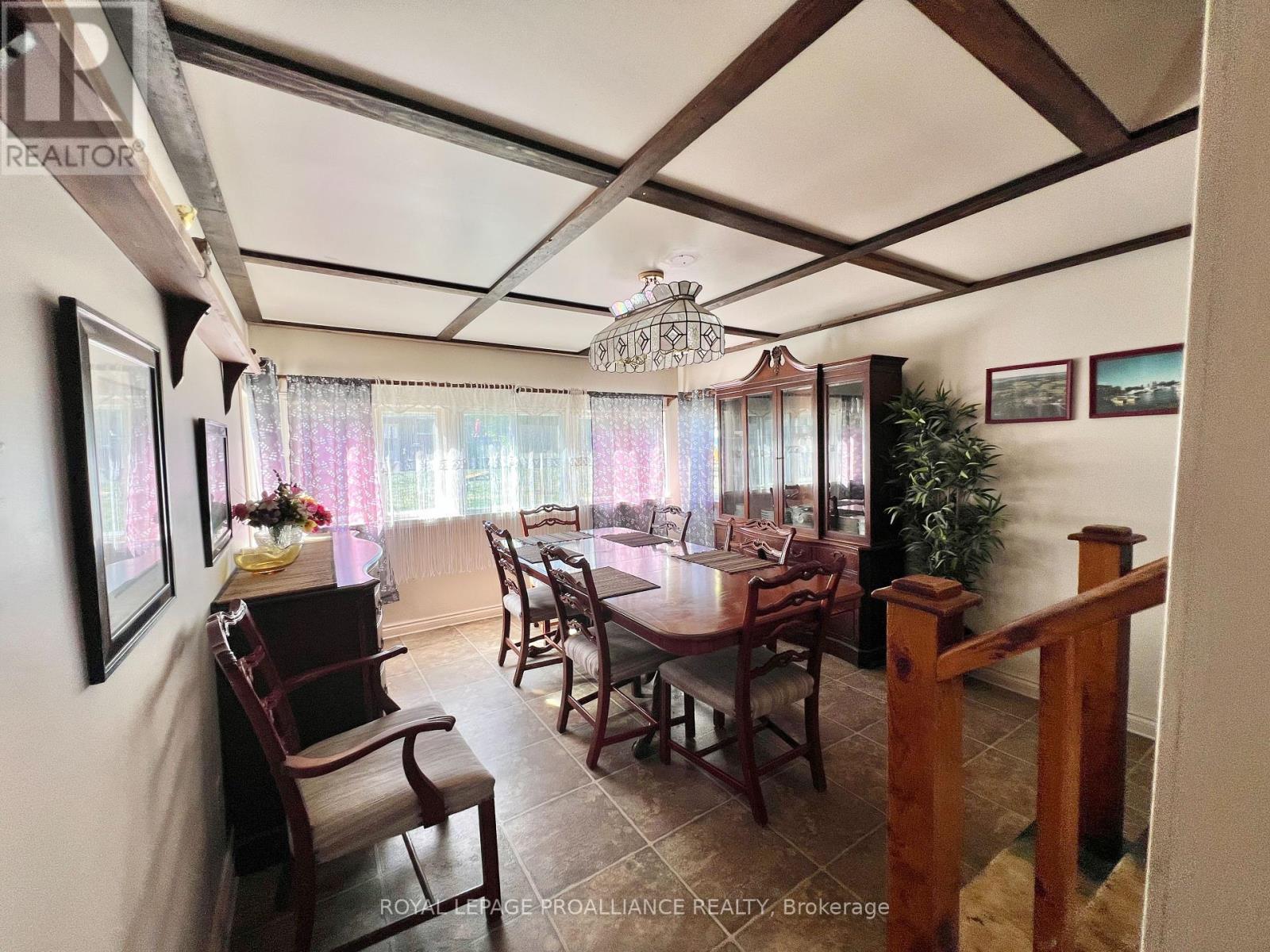 34 Owen Lane, Prince Edward County, Ontario  K0K 1W0 - Photo 27 - X12424610