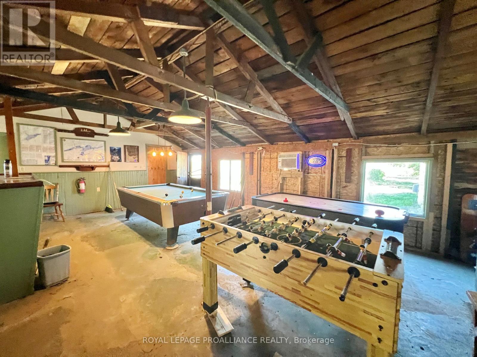 34 Owen Lane, Prince Edward County, Ontario  K0K 1W0 - Photo 41 - X12424610