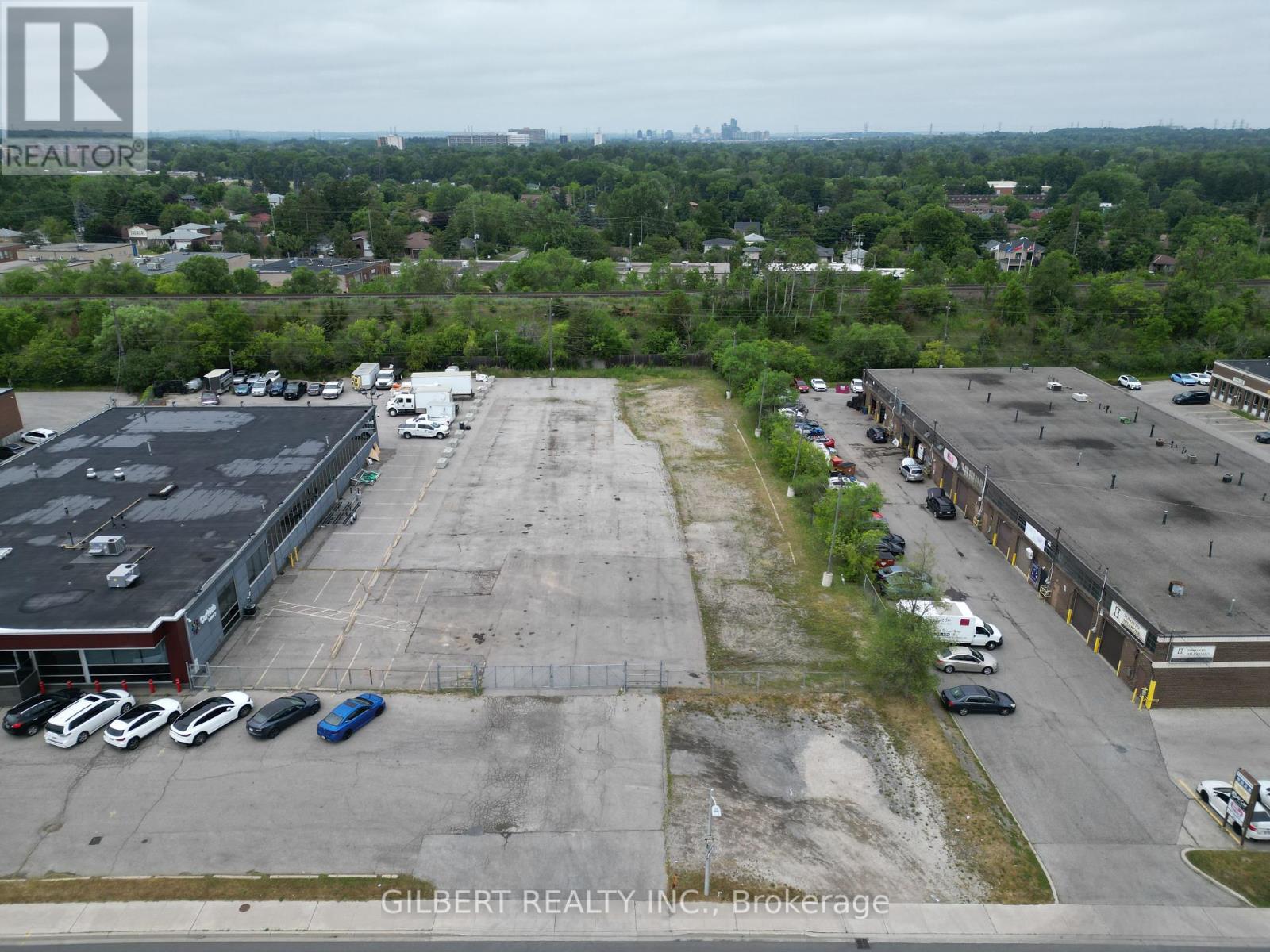 120 Doncaster Avenue, Markham, Ontario  L3T 1L3 - Photo 8 - N12250982