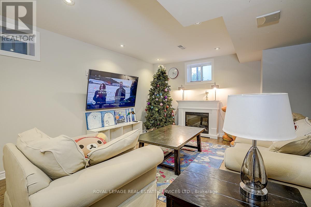 2066 Deer Park Road, Oakville, Ontario  L6M 3V8 - Photo 37 - W12459545