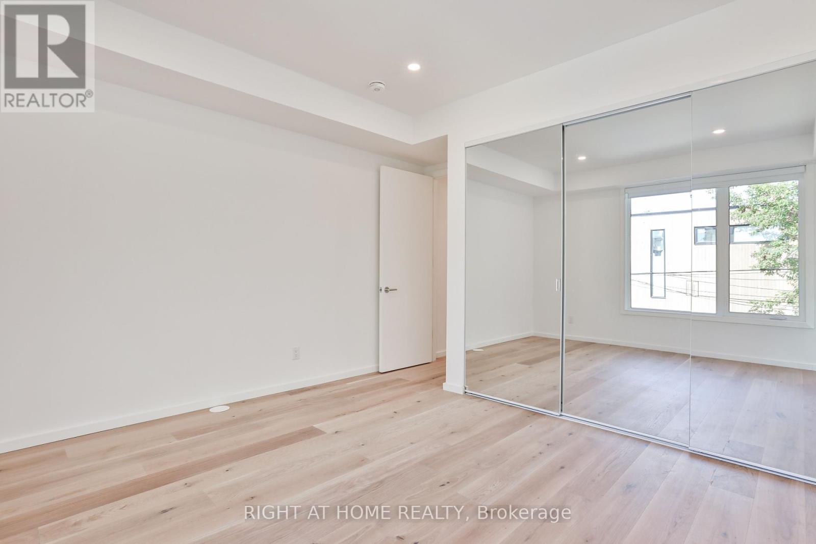 2 - 68 Foxley Street, Toronto, Ontario  M6J 1R2 - Photo 13 - C12459596