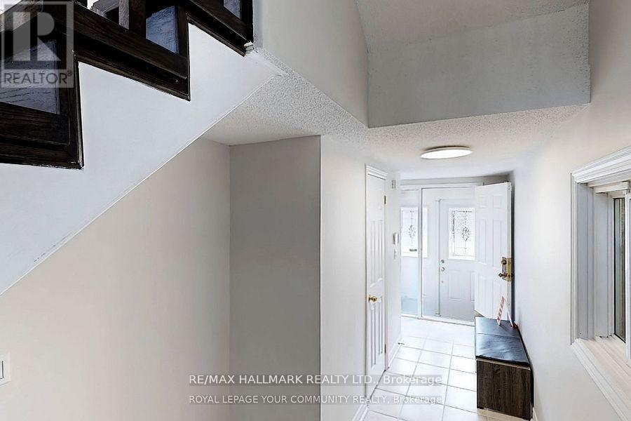 56 Carnival Court, Toronto, Ontario  M2R 3T8 - Photo 19 - C12459605