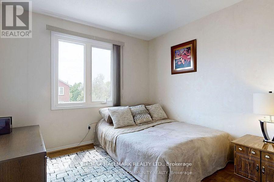 56 Carnival Court, Toronto, Ontario  M2R 3T8 - Photo 9 - C12459605