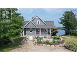 15 MacLellan Lane