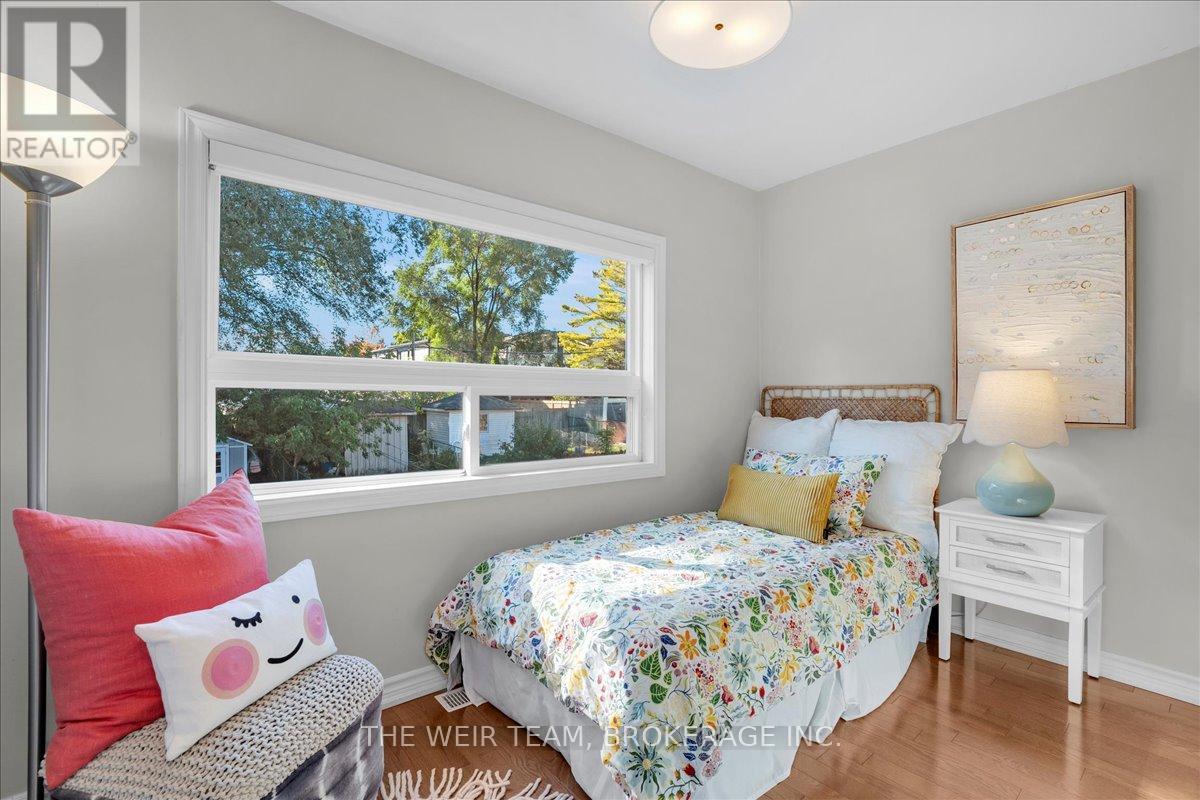 107 Barker Avenue, Toronto, Ontario  M4C 2N8 - Photo 16 - E12459594