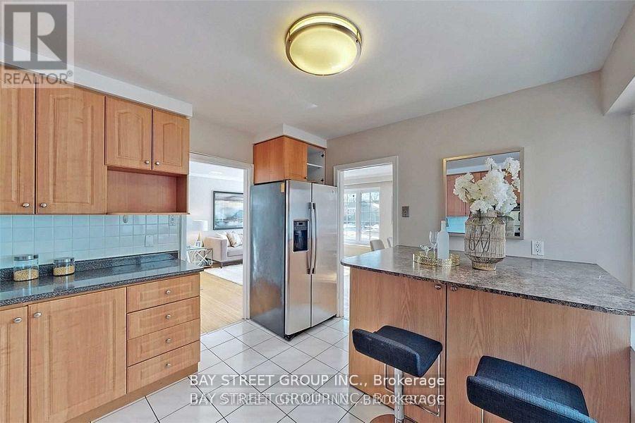 Upper Level - 15 Charlemont Crescent, Toronto, Ontario  M1T 1M3 - Photo 2 - E12459639