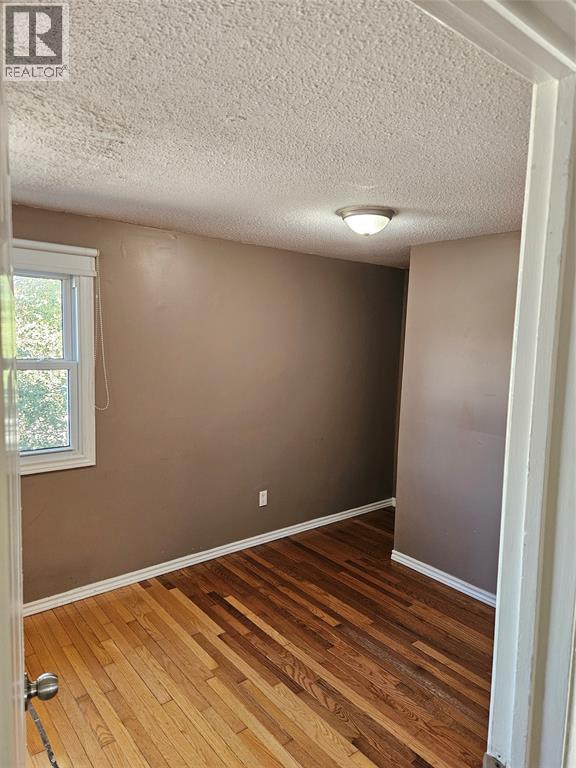 317 Somerset Crescent, Sarnia, Ontario  N7S 4E8 - Photo 11 - 25025948