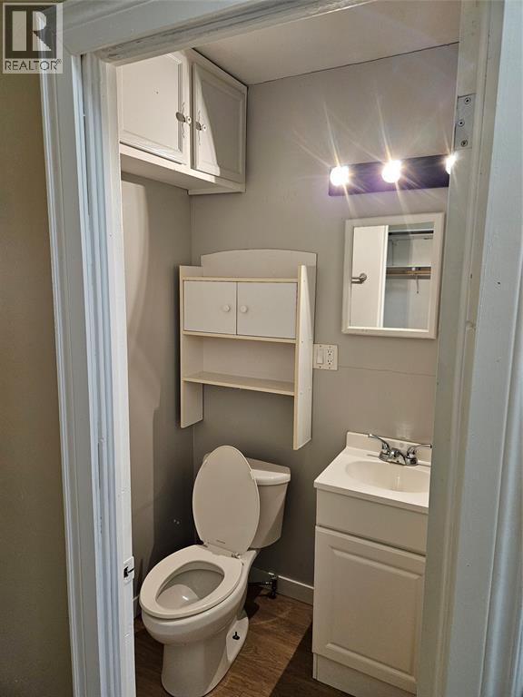 317 Somerset Crescent, Sarnia, Ontario  N7S 4E8 - Photo 9 - 25025948