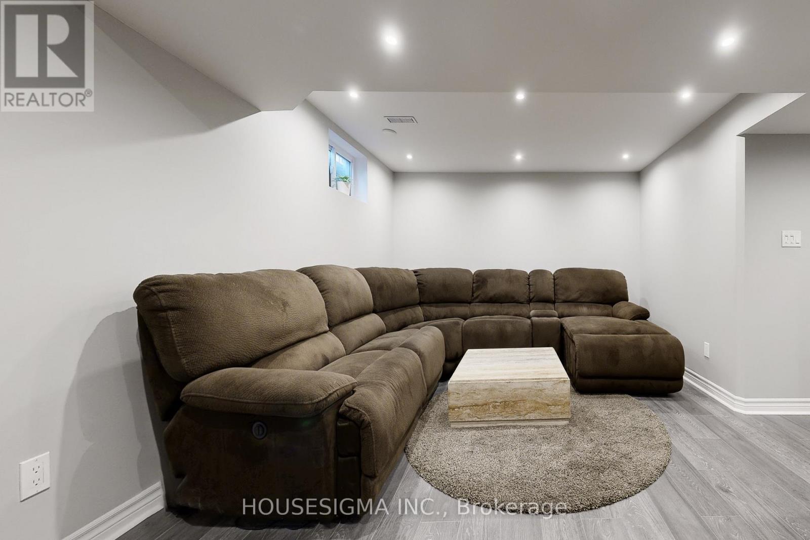 54 Oakmount Crescent, Vaughan, Ontario  L4K 2C3 - Photo 27 - N12459587