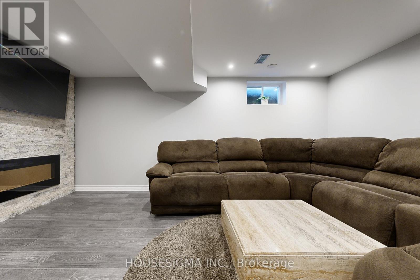 54 Oakmount Crescent, Vaughan, Ontario  L4K 2C3 - Photo 29 - N12459587