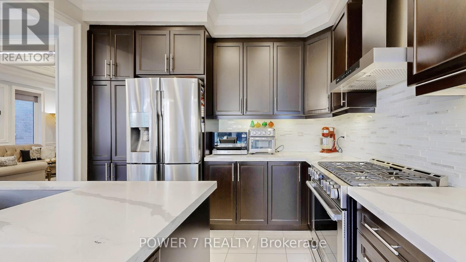 241 Degraaf Crescent, Aurora, Ontario  L4G 0X1 - Photo 17 - N12459599