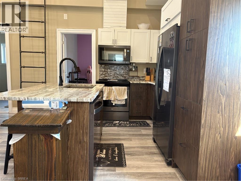103 Grand River Avenue Unit# Upper, Brantford, Ontario  N3T 4X5 - Photo 4 - 40777899