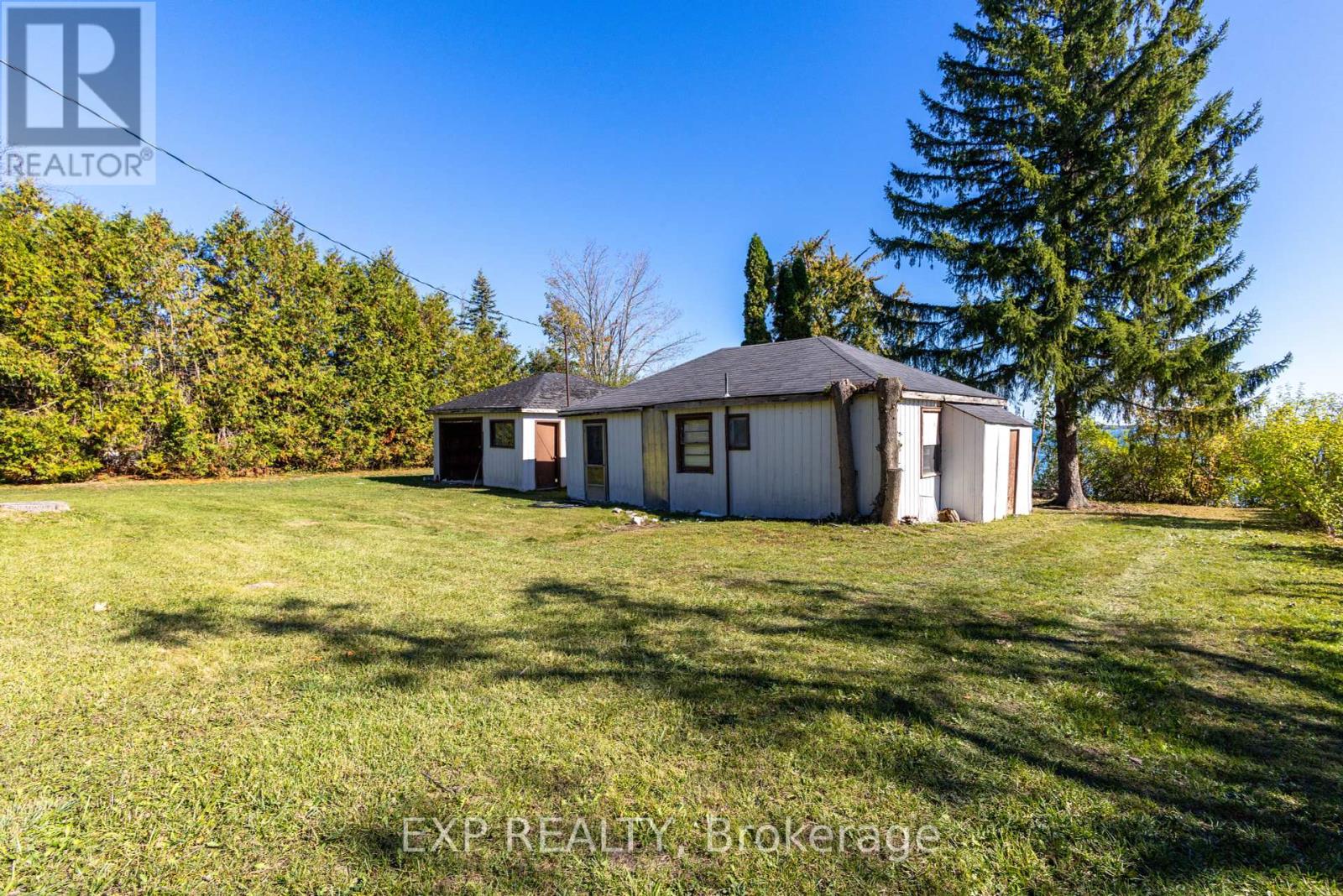 255 Moon Point Drive, Oro-Medonte, Ontario  L3V 0R8 - Photo 7 - S12459607