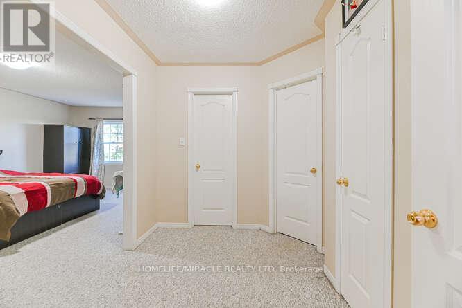 7 Sheepberry Terrace, Brampton, Ontario  L7A 2B6 - Photo 20 - W12452508