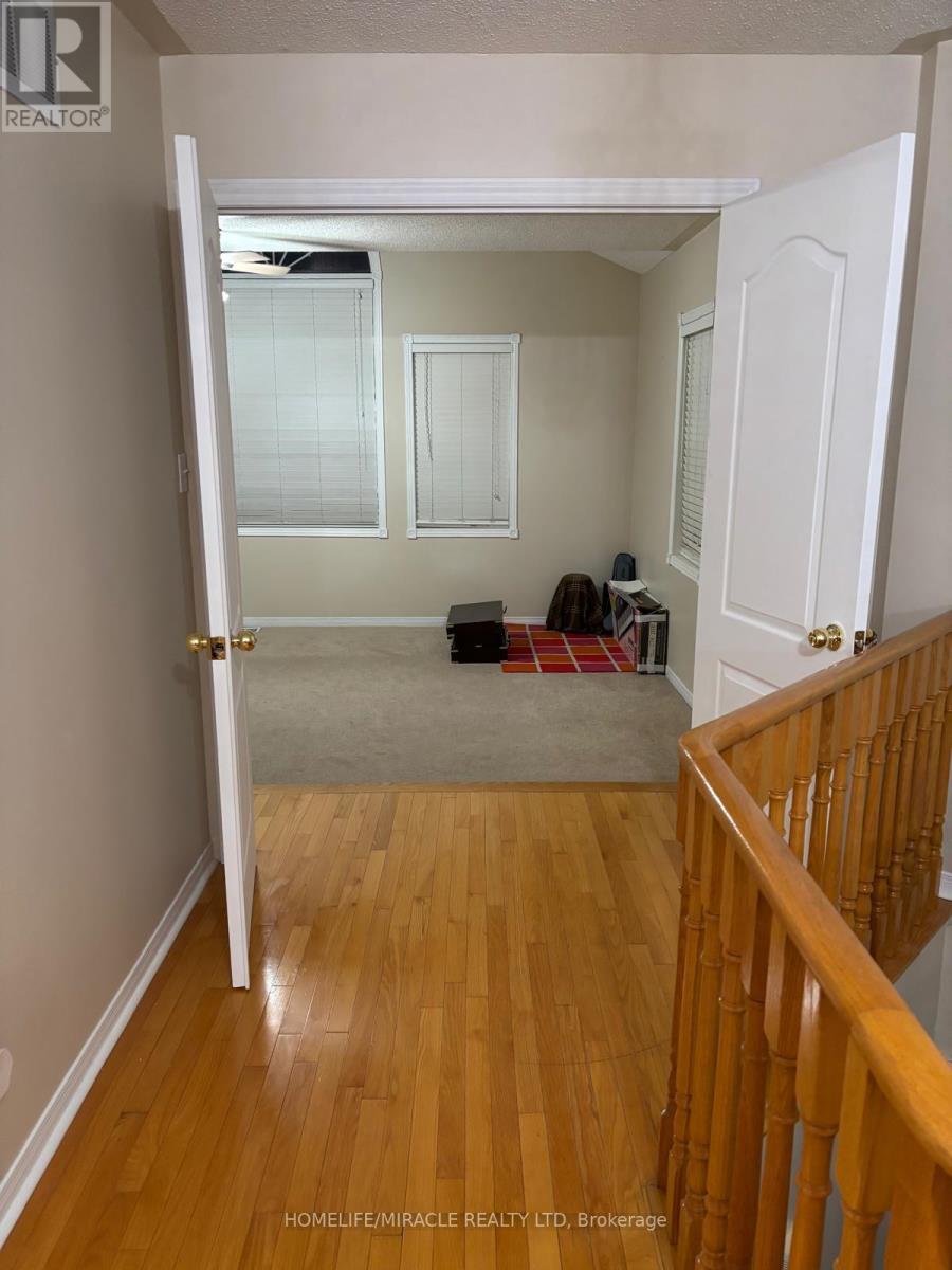 7 Sheepberry Terrace, Brampton, Ontario  L7A 2B6 - Photo 18 - W12452508
