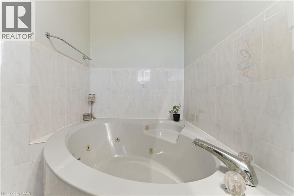 2 Morningstar Court, Hamilton, Ontario  L8W 3E1 - Photo 24 - 40778663