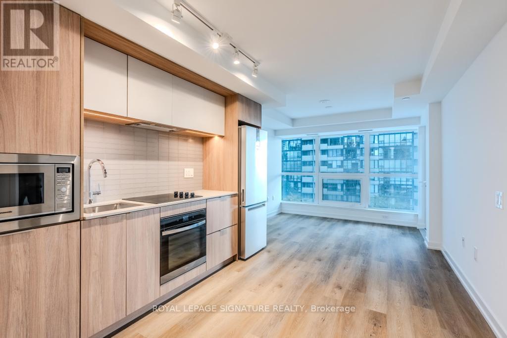 417 - 395 Square One Drive, Mississauga, Ontario  L5B 0P6 - Photo 2 - W12459588