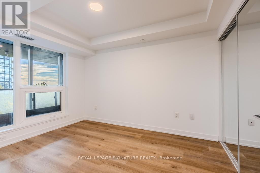 417 - 395 Square One Drive, Mississauga, Ontario  L5B 0P6 - Photo 9 - W12459588