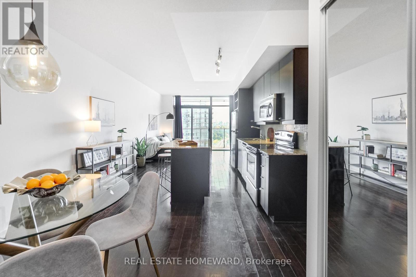 2302 - 103 The Queensway Avenue, Toronto, Ontario  M6S 5B3 - Photo 11 - W12459593
