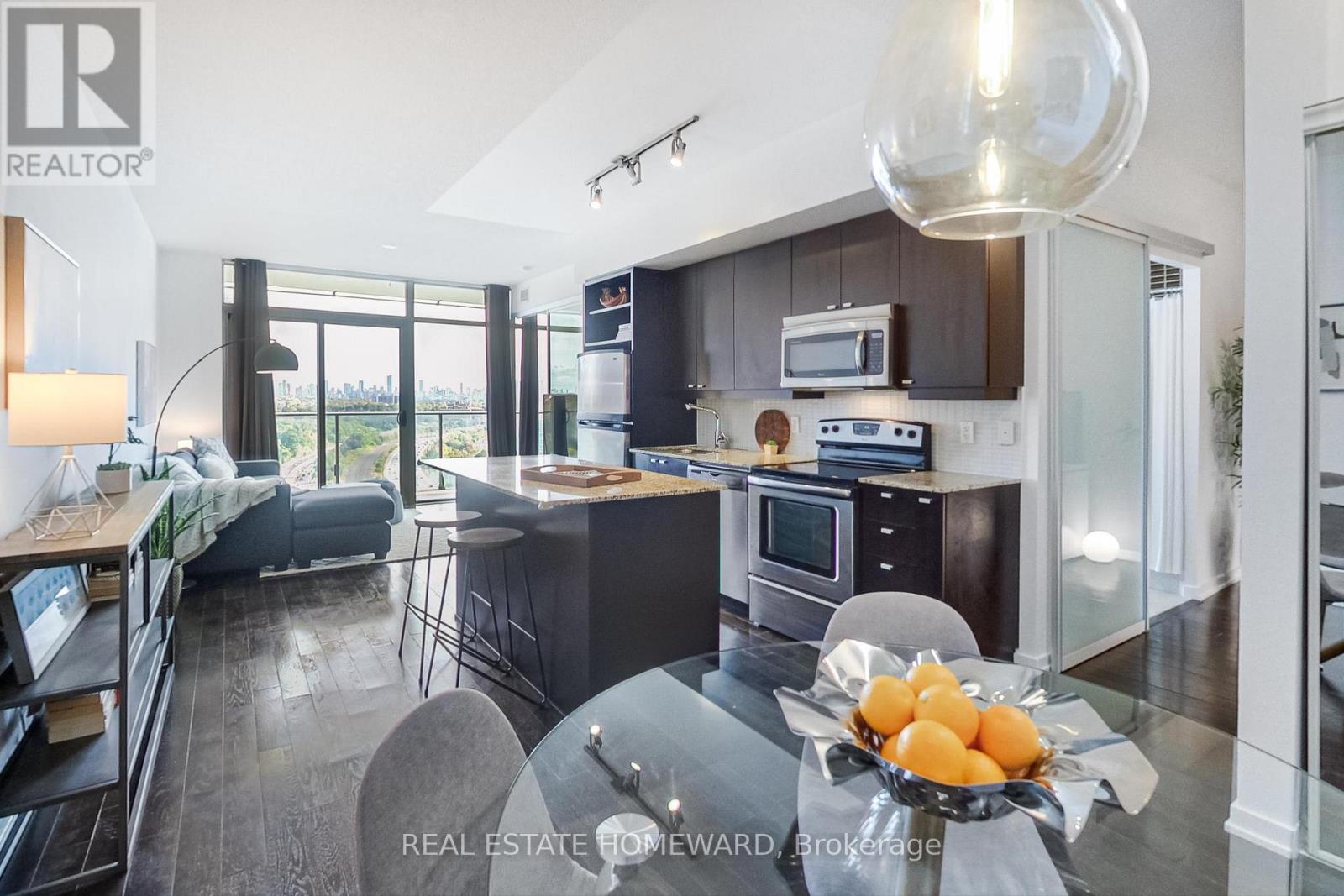 2302 - 103 The Queensway Avenue, Toronto, Ontario  M6S 5B3 - Photo 12 - W12459593