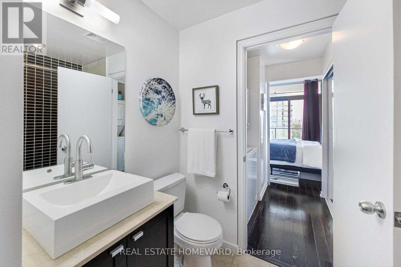 2302 - 103 The Queensway Avenue, Toronto, Ontario  M6S 5B3 - Photo 19 - W12459593