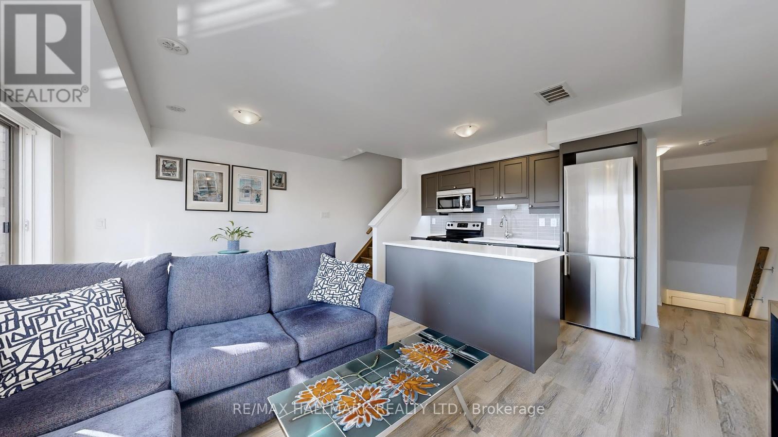 8 - 171 William Duncan Road, Toronto, Ontario  M3K 0B8 - Photo 4 - W12459595