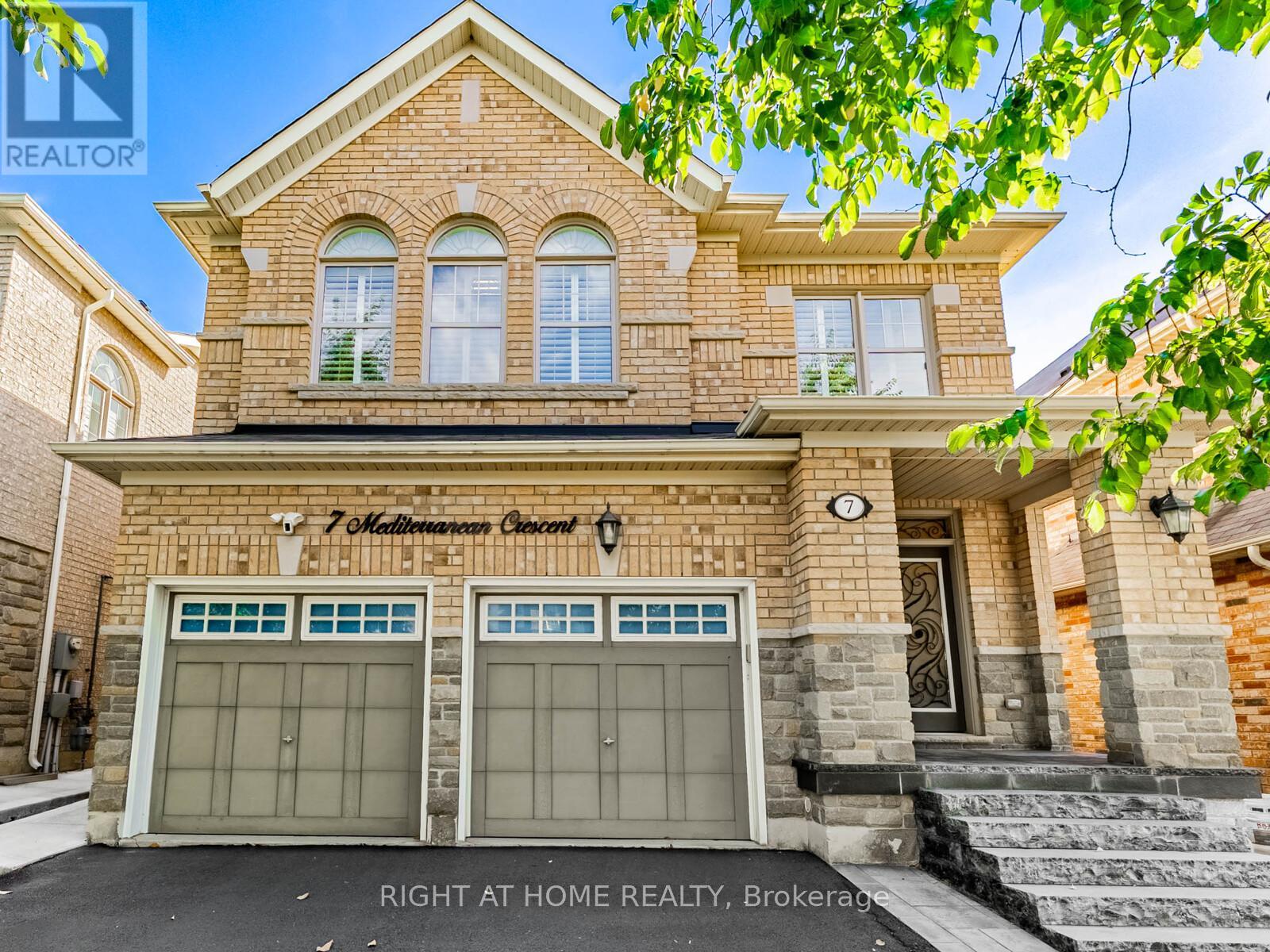 7 MEDITERRANEAN CRESCENT, Brampton, Ontario