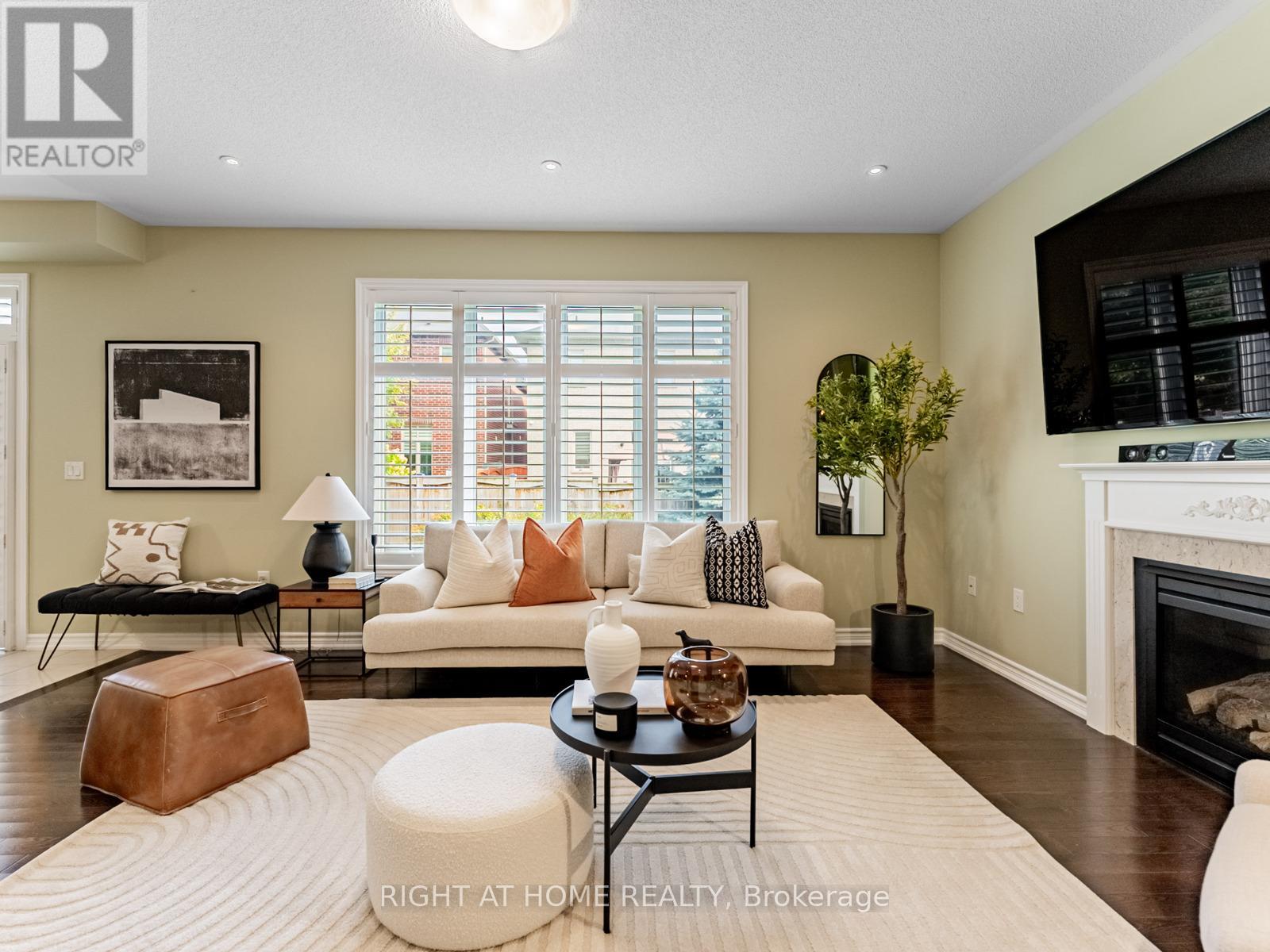 7 Mediterranean Crescent, Brampton, Ontario  L6Y 0T4 - Photo 11 - W12459618
