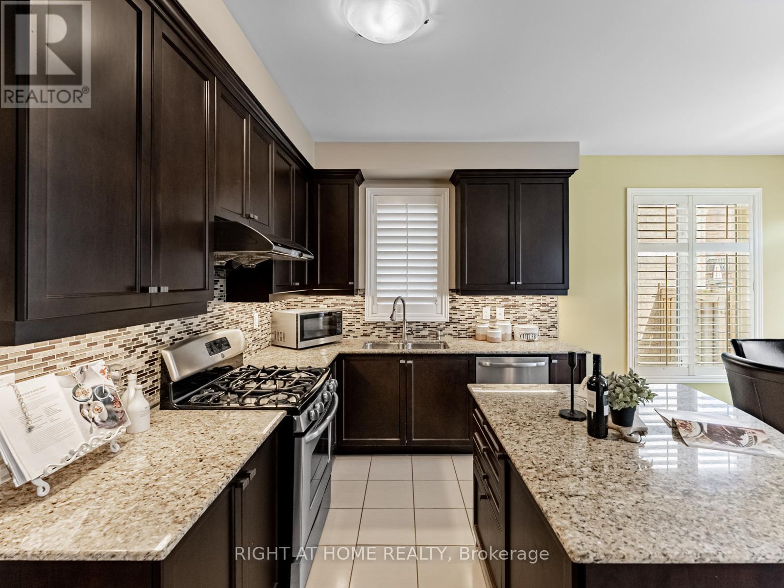 7 Mediterranean Crescent, Brampton, Ontario  L6Y 0T4 - Photo 17 - W12459618