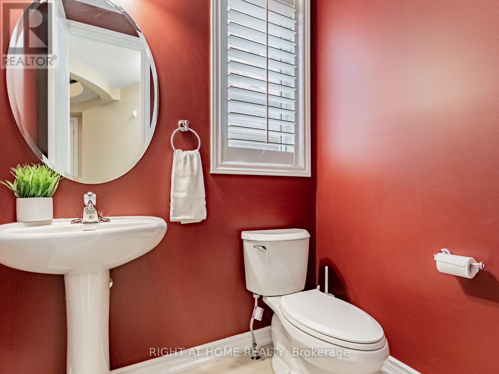 7 Mediterranean Crescent, Brampton, Ontario  L6Y 0T4 - Photo 20 - W12459618