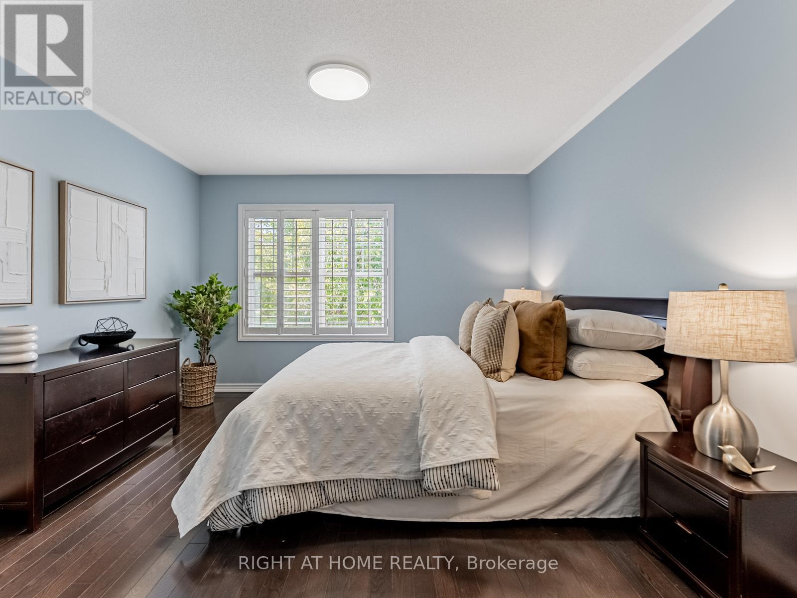 7 Mediterranean Crescent, Brampton, Ontario  L6Y 0T4 - Photo 31 - W12459618