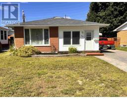 76 Mississauga AVE