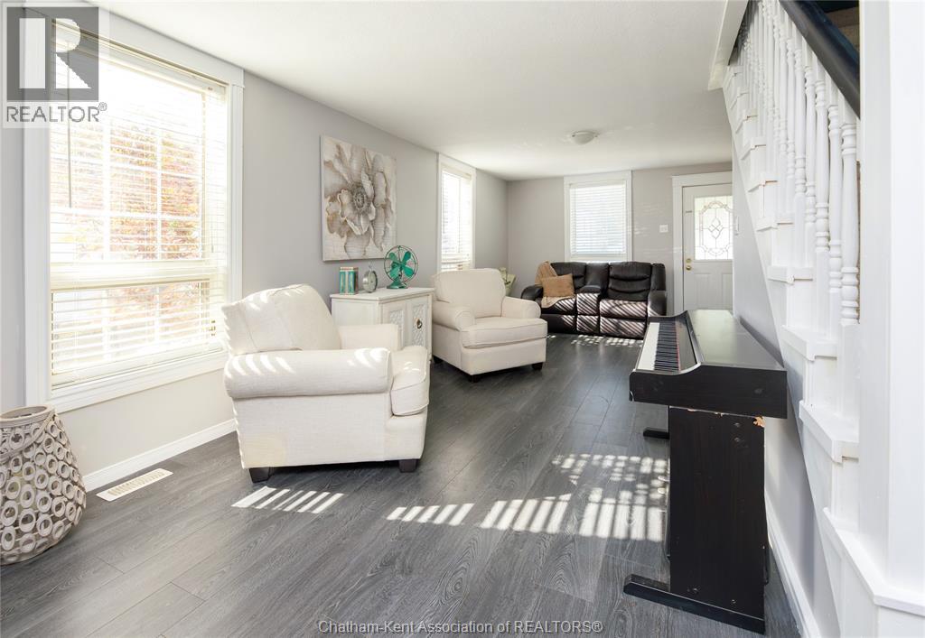 67 Pine Street, Chatham, Ontario  N7M 5G3 - Photo 10 - 25023575