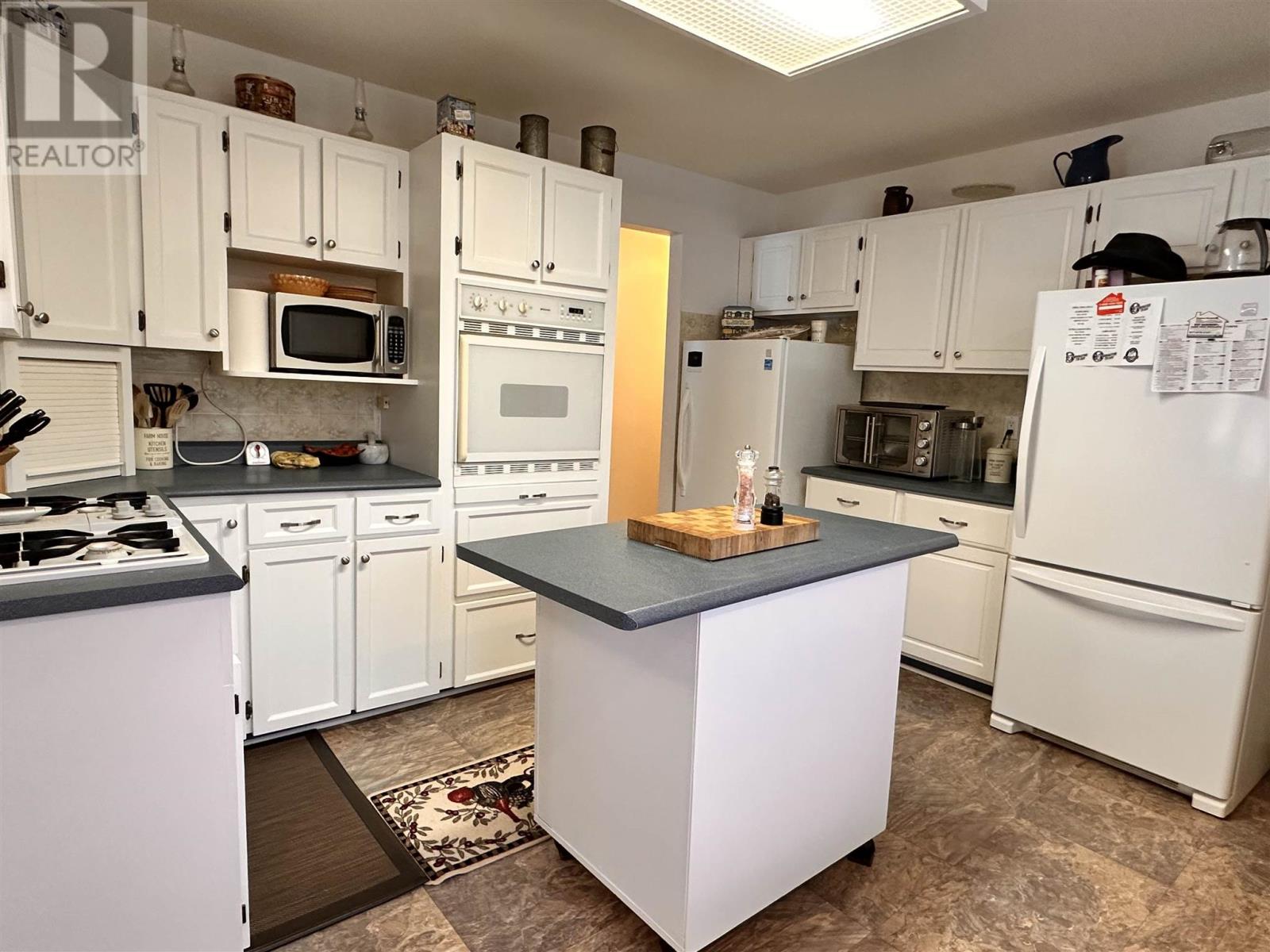 76 Mississauga Ave, Elliot Lake, Ontario  P5A 2K5 - Photo 9 - SM251985