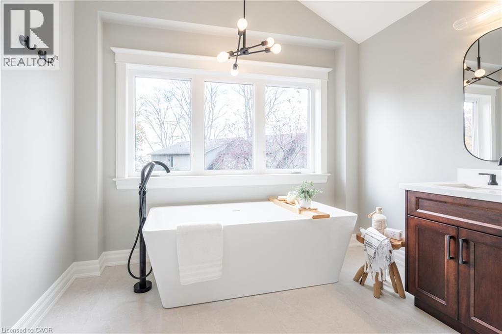 1016 North Shore Boulevard E, Burlington, Ontario  L7T 1X7 - Photo 36 - 40769438