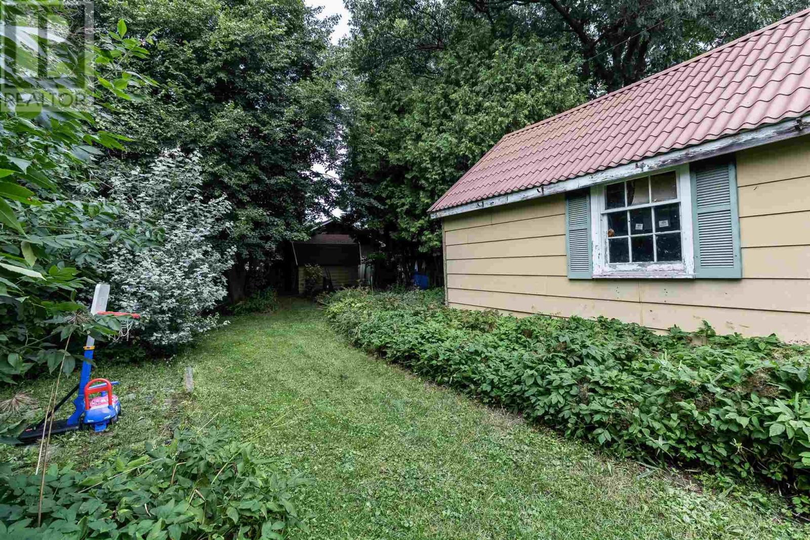 401 Second Ave, Sault Ste. Marie, Ontario  P6C 4N4 - Photo 24 - SM252703