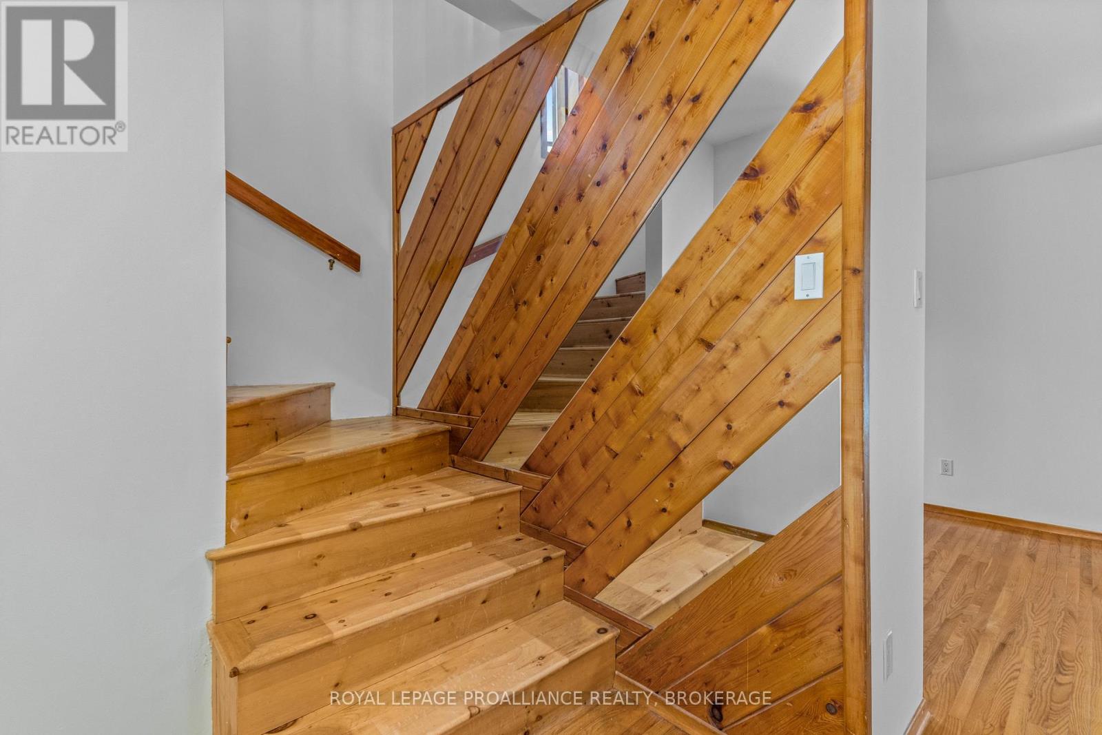 2336 Battersea Road, Kingston, Ontario  K0H 1S0 - Photo 23 - X12459668