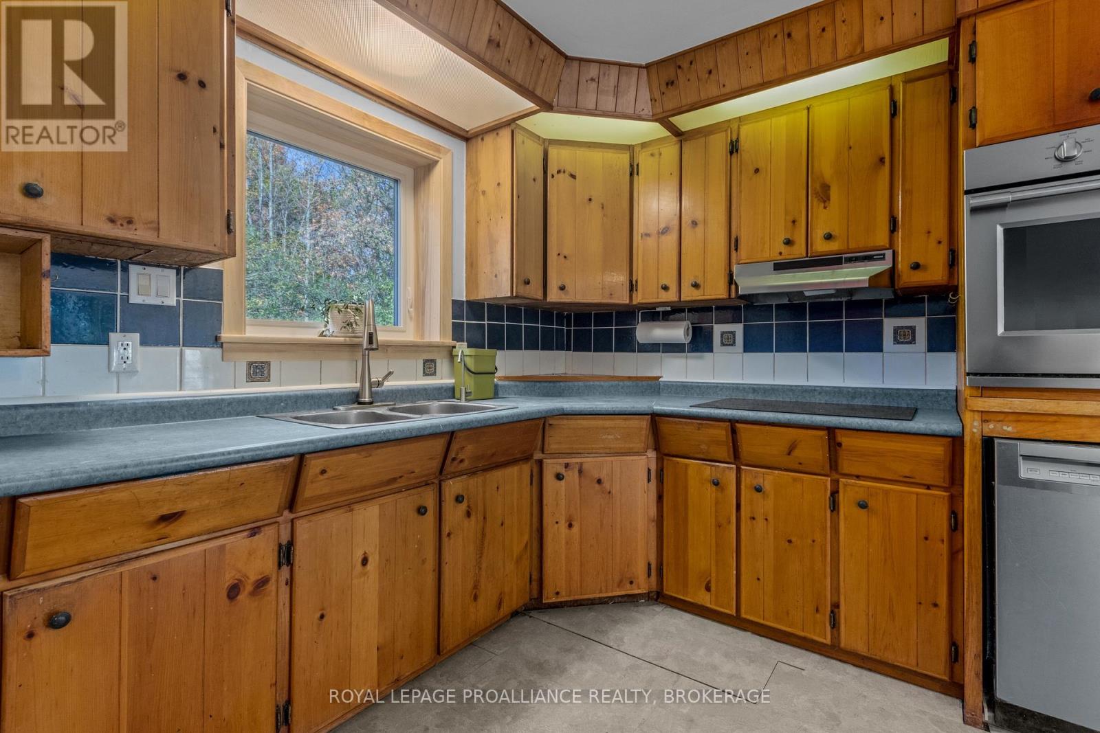 2336 Battersea Road, Kingston, Ontario  K0H 1S0 - Photo 9 - X12459668