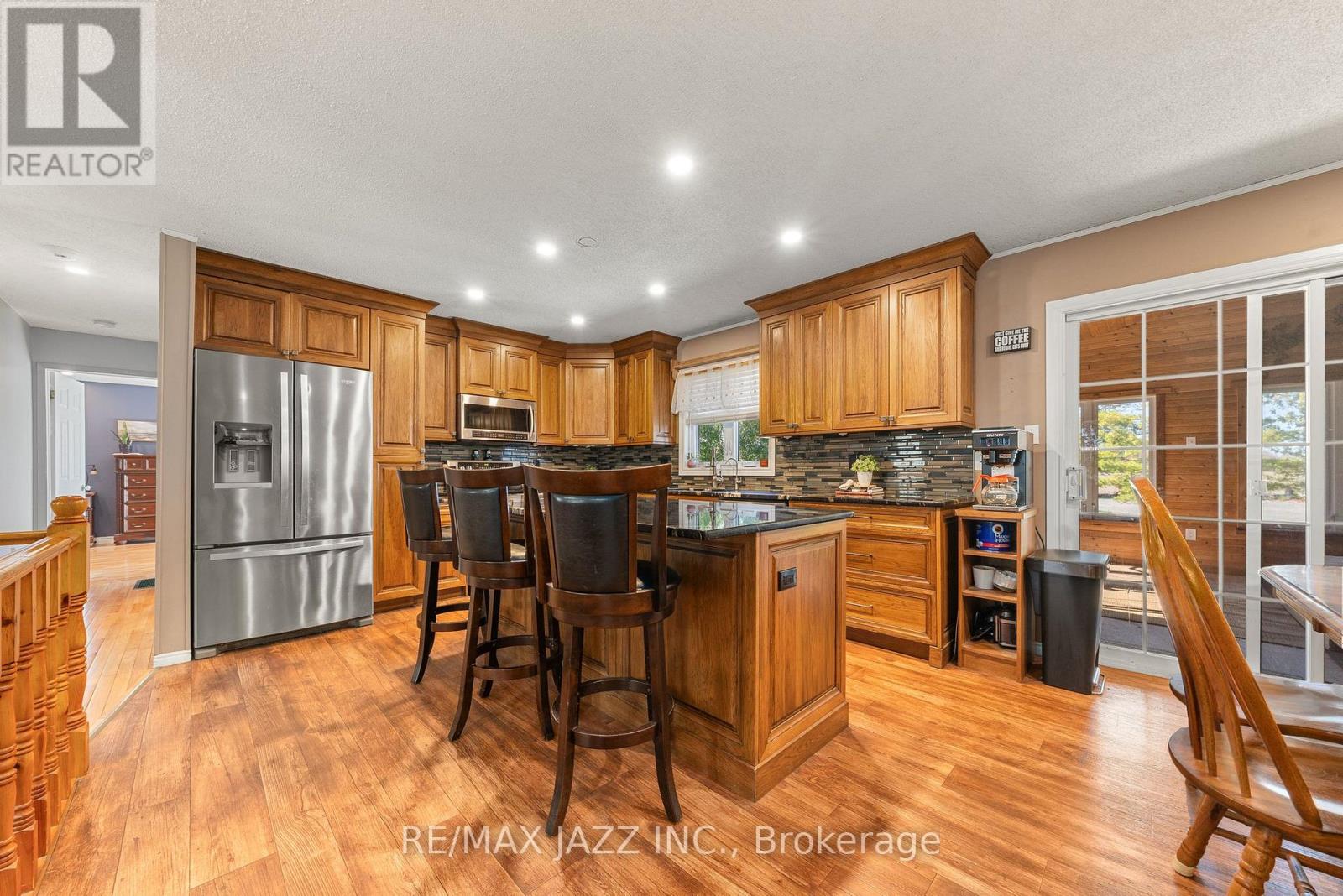 325 County Rd 30 Road, Prince Edward County (Hallowell Ward), Ontario  K0K 1G0 - Photo 12 - X12459713
